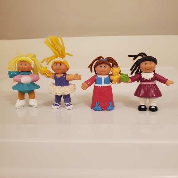 4 Vintage 1992 Cabbage Patch Kid Figurines - Picture 1 of 10